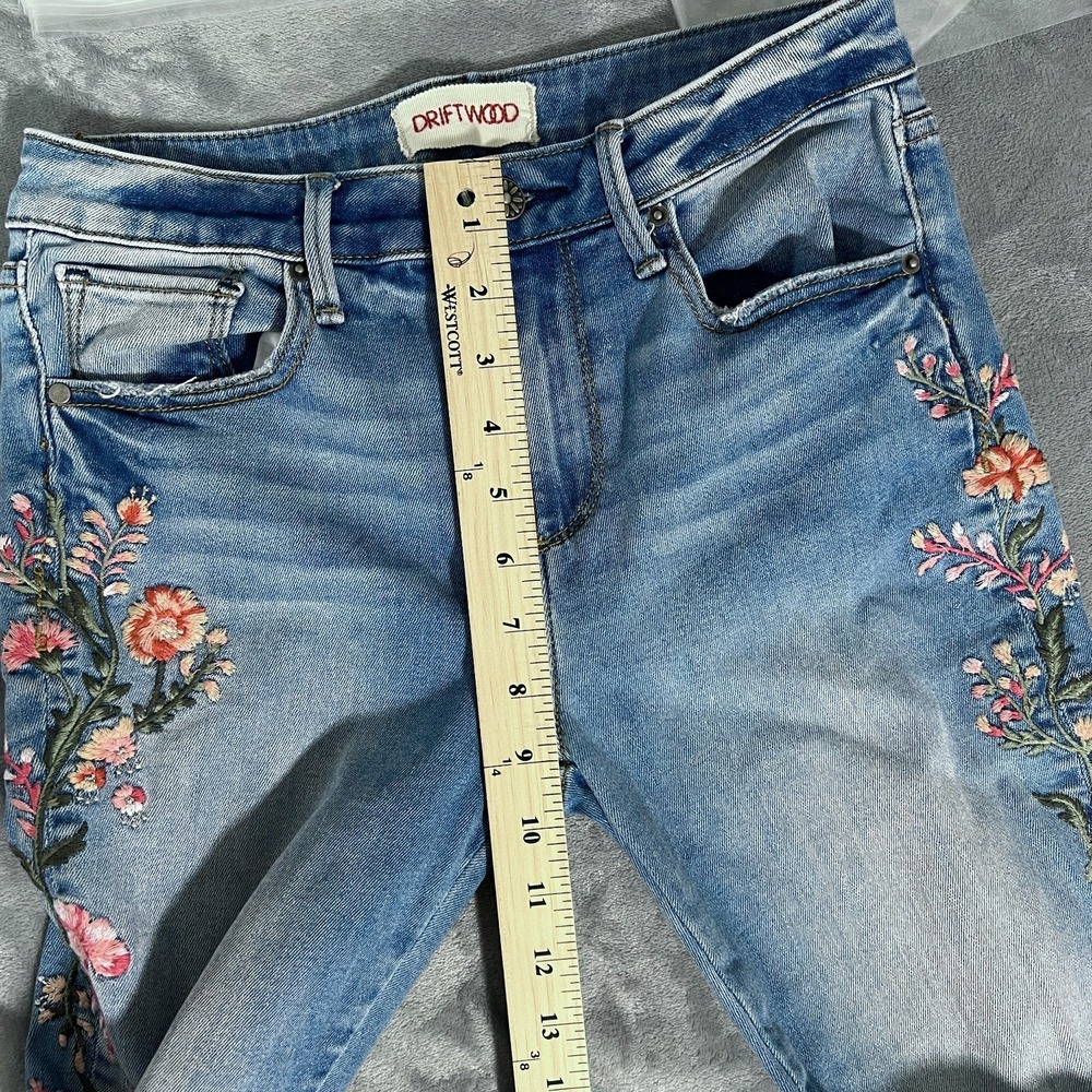 Driftwood Jackie Skinny Jeans Womens 26 Floral Embroidered Blue Stretch Denim - Picture 10 of 12